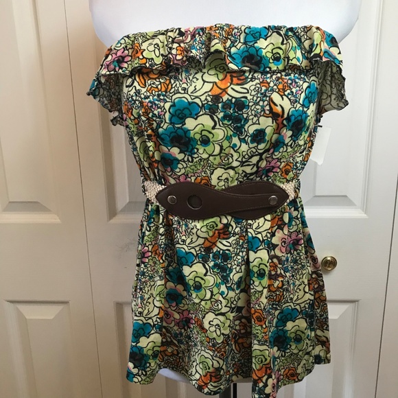 Derek Heart Floral Strapless Belted Ruffle Top NWT - Picture 2 of 6